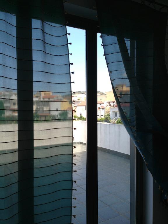 Residence Mareblu Barcellona-Pozzo di Gotto Ruang foto