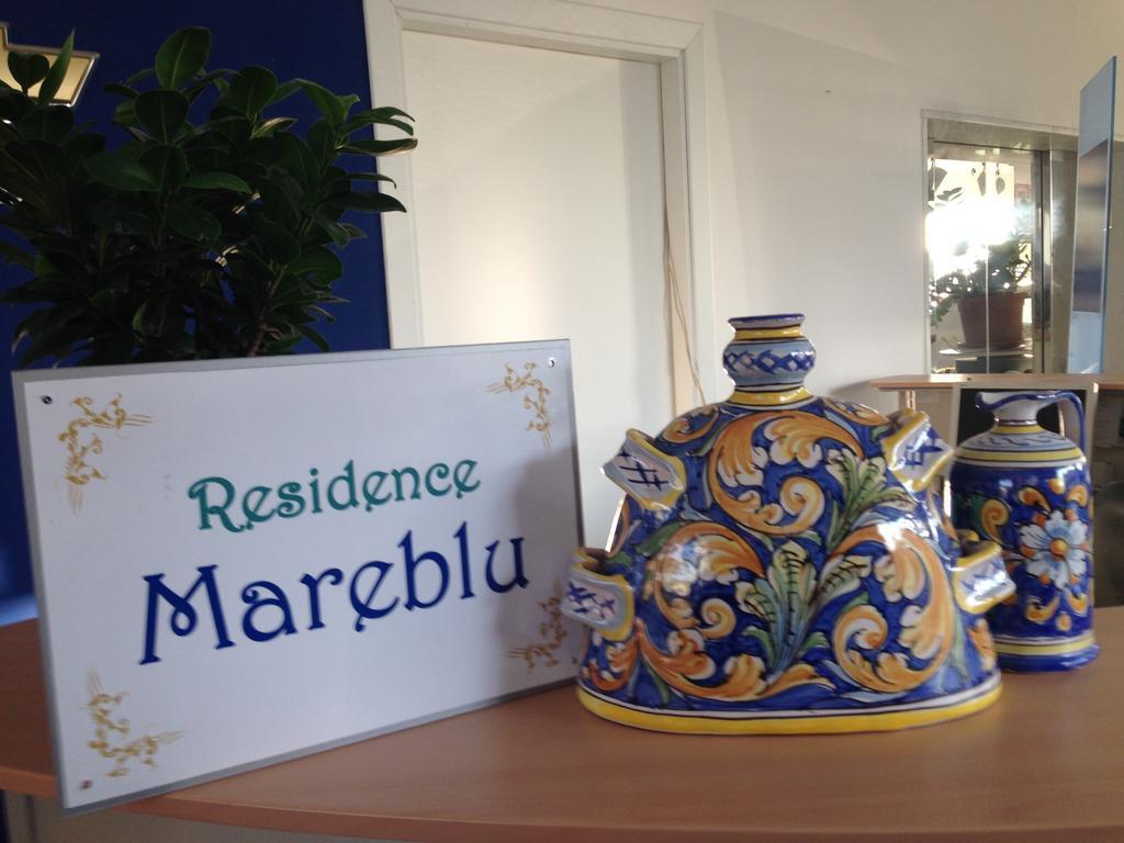 Residence Mareblu Barcellona-Pozzo di Gotto Bagian luar foto